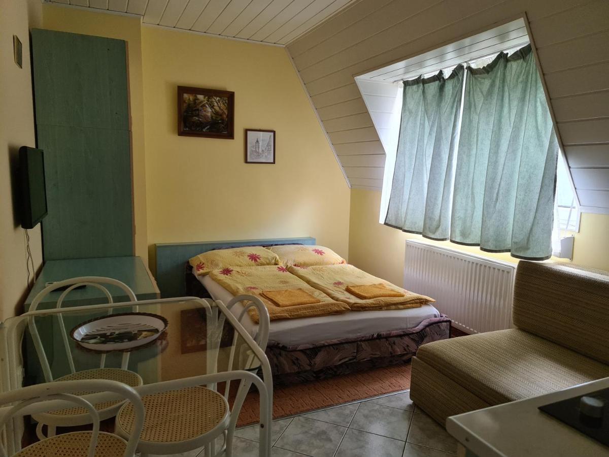 Richie Ii. Apartman Appartamento Siófok Esterno foto