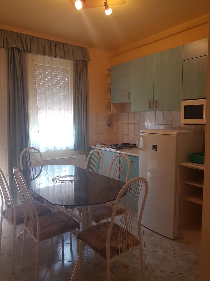 Richie Ii. Apartman Appartamento Siófok Esterno foto