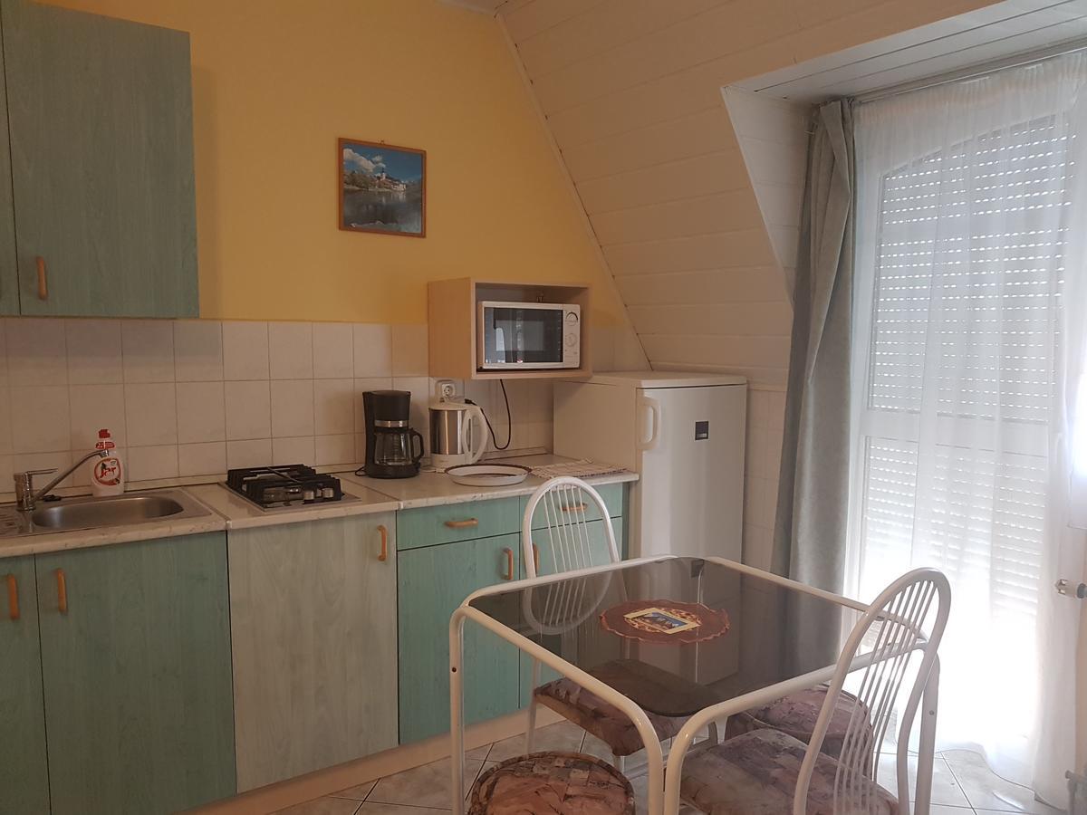 Richie Ii. Apartman Appartamento Siófok Esterno foto